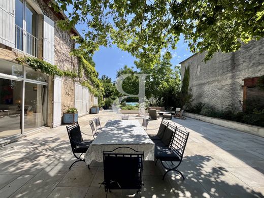 Luxury home in Noves, Bouches-du-Rhône
