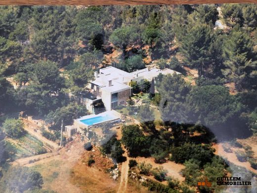 Luxury home in Cornillon-Confoux, Bouches-du-Rhône