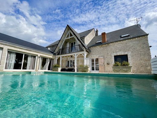 Luxus-Haus in La Chapelle-Saint-Mesmin, Loiret