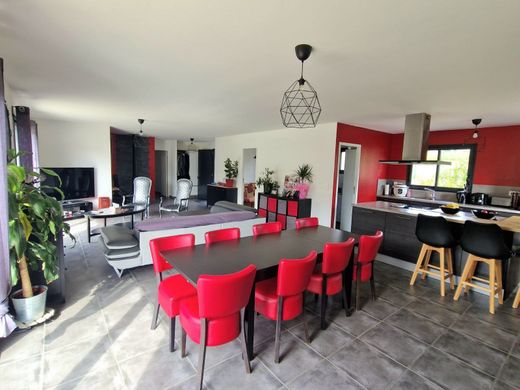 Luxury home in Gonneville-sur-Mer, Calvados