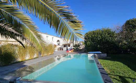 Casa di lusso a Saint-Sulpice-de-Royan, Charente-Maritime