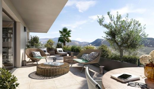 ニース, Alpes-Maritimesのアパートメント