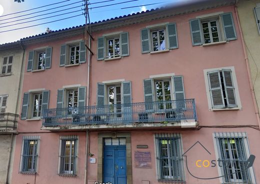 Residential complexes in Draguignan, Var