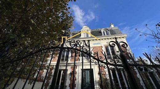 Casa di lusso a Nogent-sur-Marne, Val-de-Marne