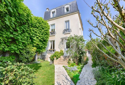 Luxury home in Colombes, Hauts-de-Seine