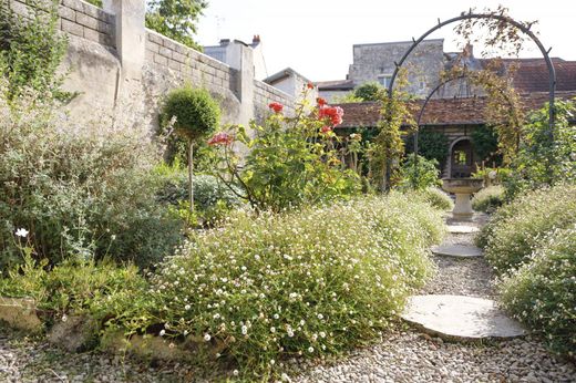 Luxus-Haus in La Charité-sur-Loire, Nièvre
