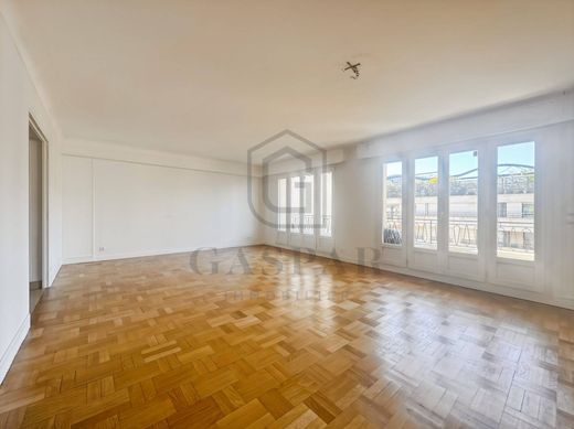 Apartment in Saint-Mandé, Val-de-Marne