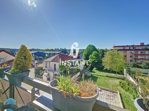 Appartamento a Le Perreux-sur-Marne, Val-de-Marne