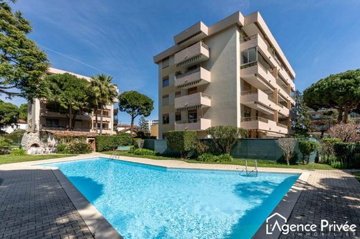 Appartement à Saint-Laurent-du-Var, Alpes-Maritimes