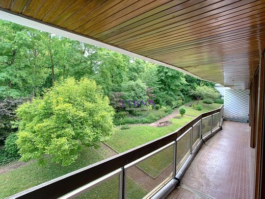 Daire Saint-Cloud, Hauts-de-Seine