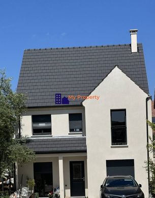 Maison de luxe à Carrières-sur-Seine, Yvelines