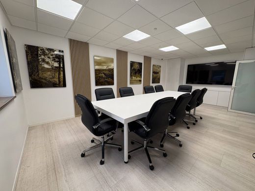 Office in Noumea, Nouméa