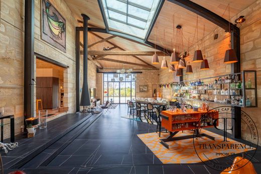 豪宅  Macau, Gironde