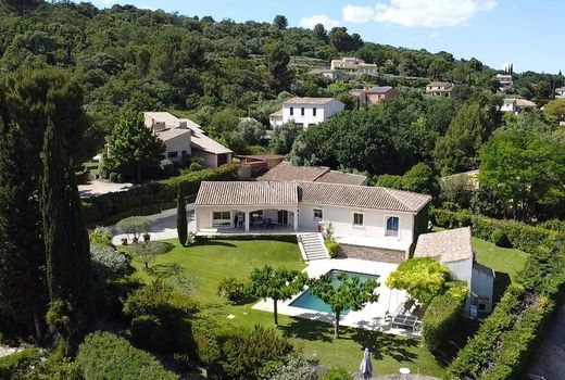 Luxury home in Caumont-sur-Durance, Vaucluse