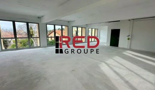 Office in Aix-en-Provence, Bouches-du-Rhône