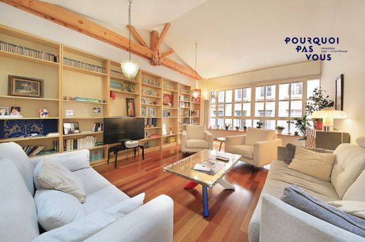 Apartment / Etagenwohnung in Lyon, Rhône