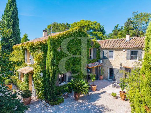 ‏בתי יוקרה ב  Aramon, Gard