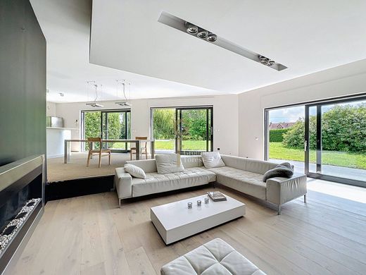Luxury home in Aix-en-Pévèle, North