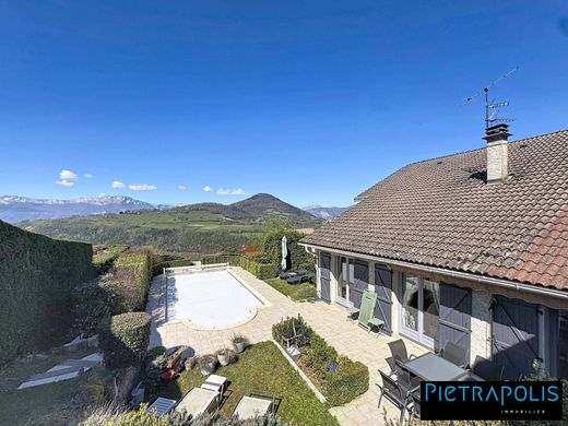 Luxury home in Saint-Martin-d'Uriage, Isère