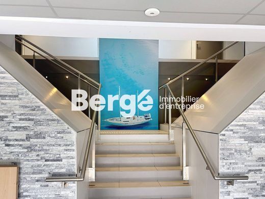 Bureau à Sophia Antipolis, Alpes-Maritimes