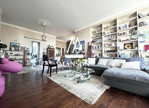 Apartment in Bordeaux, Gironde