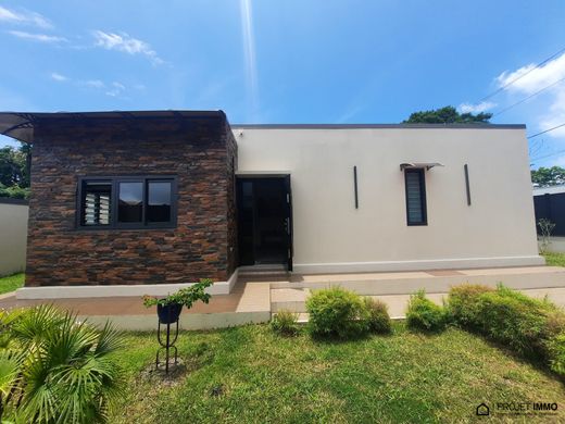 Luxe woning in Afaahiti, District de Vairao