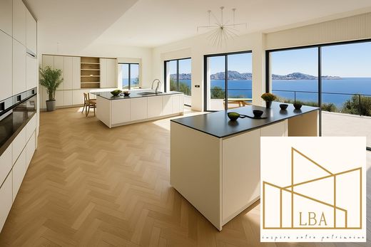 Apartment in Marseille, Bouches-du-Rhône