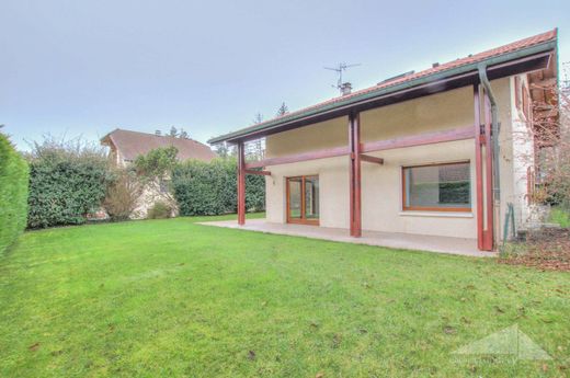 ‏בתי יוקרה ב  Prévessin-Moëns, Ain