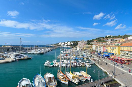 Квартира, Cassis, Bouches-du-Rhône