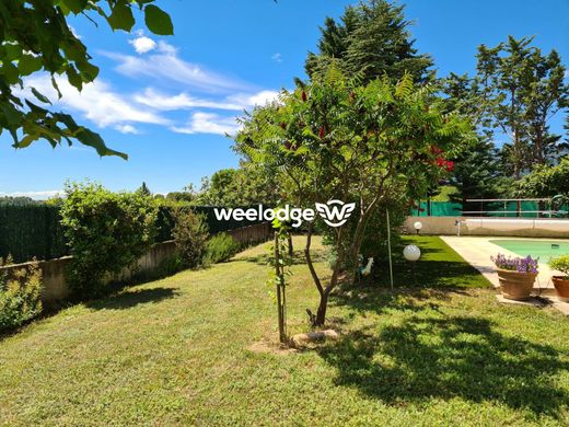 Luxus-Haus in Saint-Martin-de-la-Brasque, Vaucluse