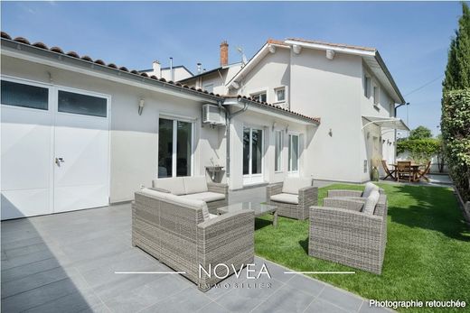 Luxury home in Villeurbanne, Rhône