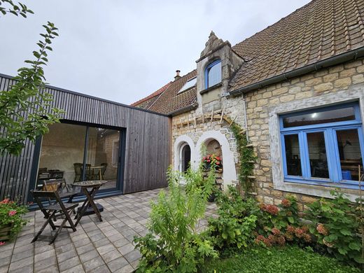 Casa de lujo en Beuvrequen, Paso de Calais