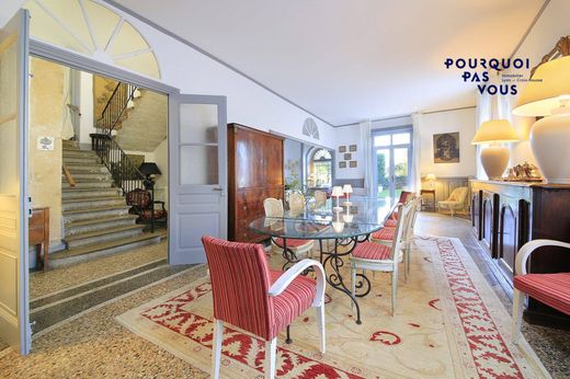 Luxus-Haus in Sainte-Foy-lès-Lyon, Rhône