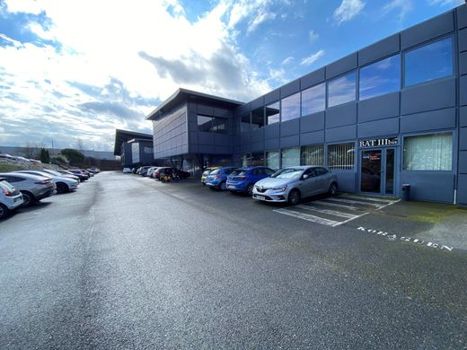 ‏משרד ב  Saint-Jean, Upper Garonne