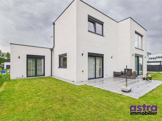 호화 저택 / Leymen, Haut-Rhin