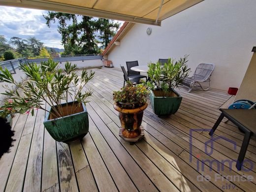 Daire Saint-Just-Saint-Rambert, Loire