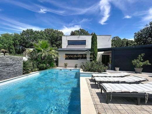 Luxury home in Saint-Gély-du-Fesc, Hérault
