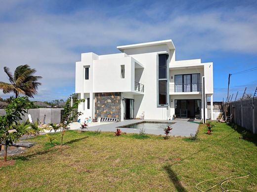 Luxury home in Grand Baie, Rivière du Rempart District