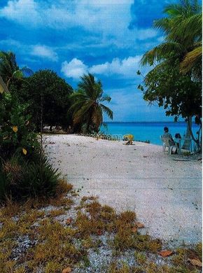 Land in Teavaroa, Îles Tuamotu-Gambier