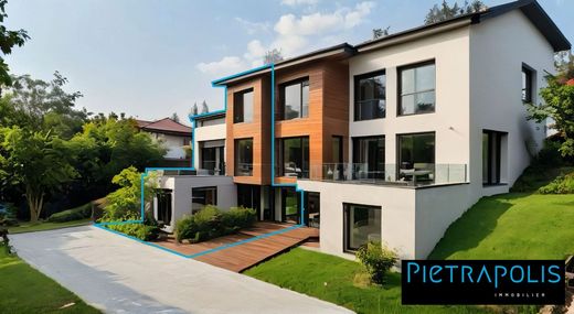 Maison de luxe à Porte des Pierres Dorées, Rhône