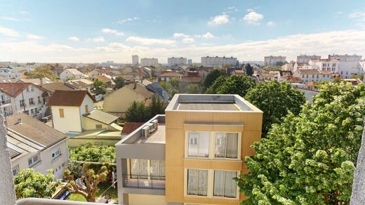 Wohnkomplexe in La Courneuve, Seine-Saint-Denis