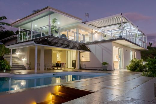 호화 저택 / Taiarapu, Îles du Vent