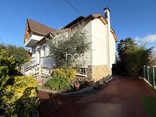 Luksusowy dom w Eaubonne, Val d'Oise