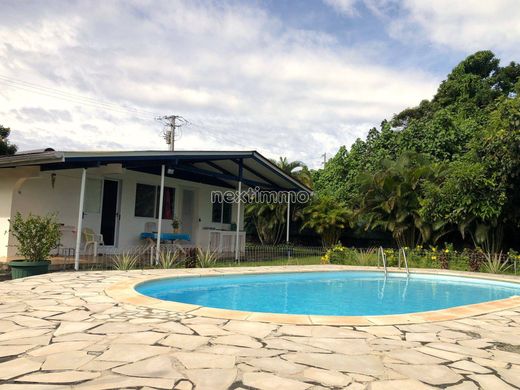Luxury home in Taravao, District de Vairao