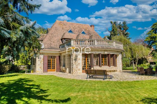 Luxury home in Pontoise, Val d'Oise