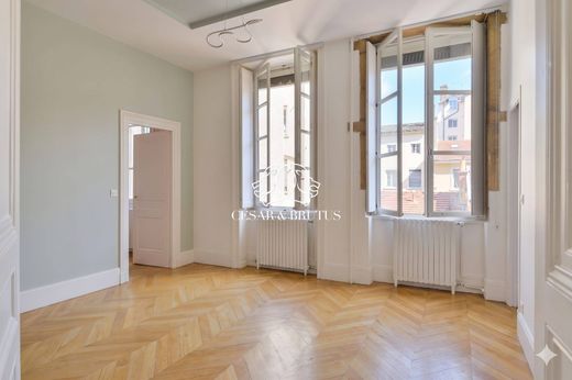 Apartment in Lyon, Rhône