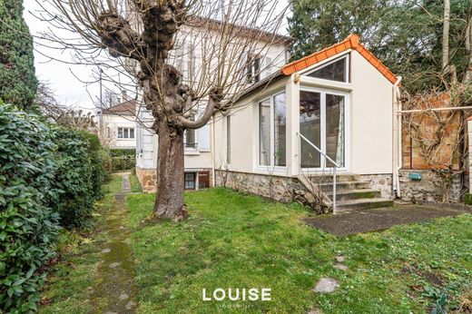 Casa di lusso a Chaville, Hauts-de-Seine