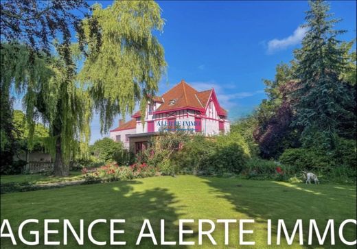 豪宅  Wavrin, North