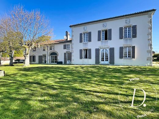 Maison de luxe à Saint-Aubin, Landes
