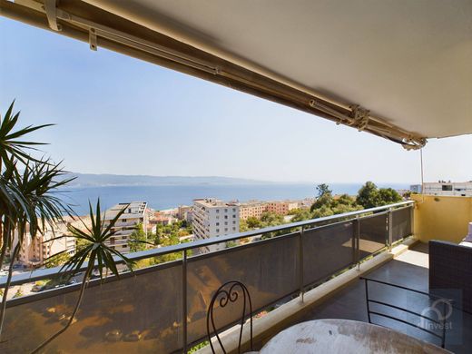 Apartment / Etagenwohnung in Ajaccio, Südkorsika